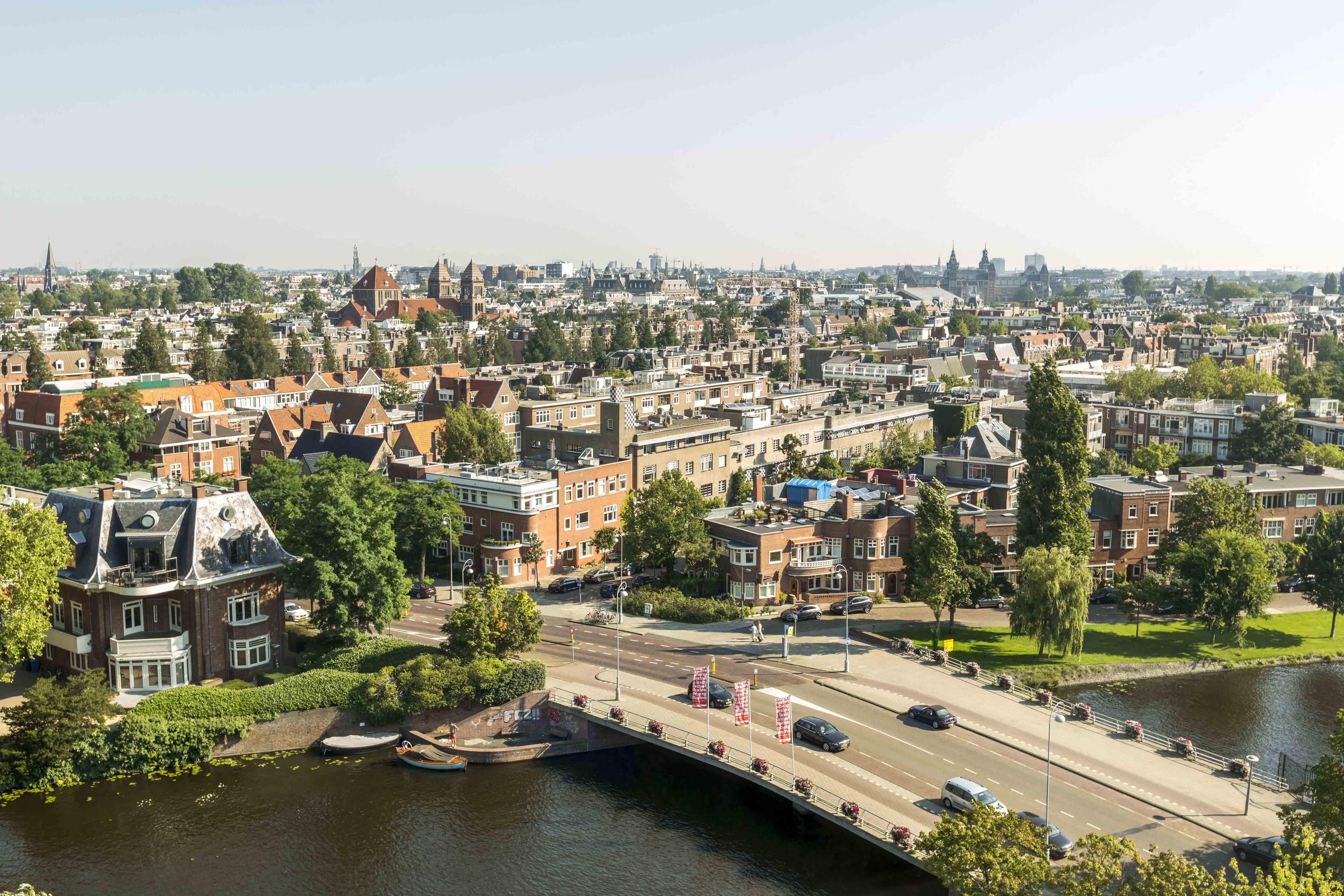 Hotel Hilton Amsterdam Esterno foto View of the city
