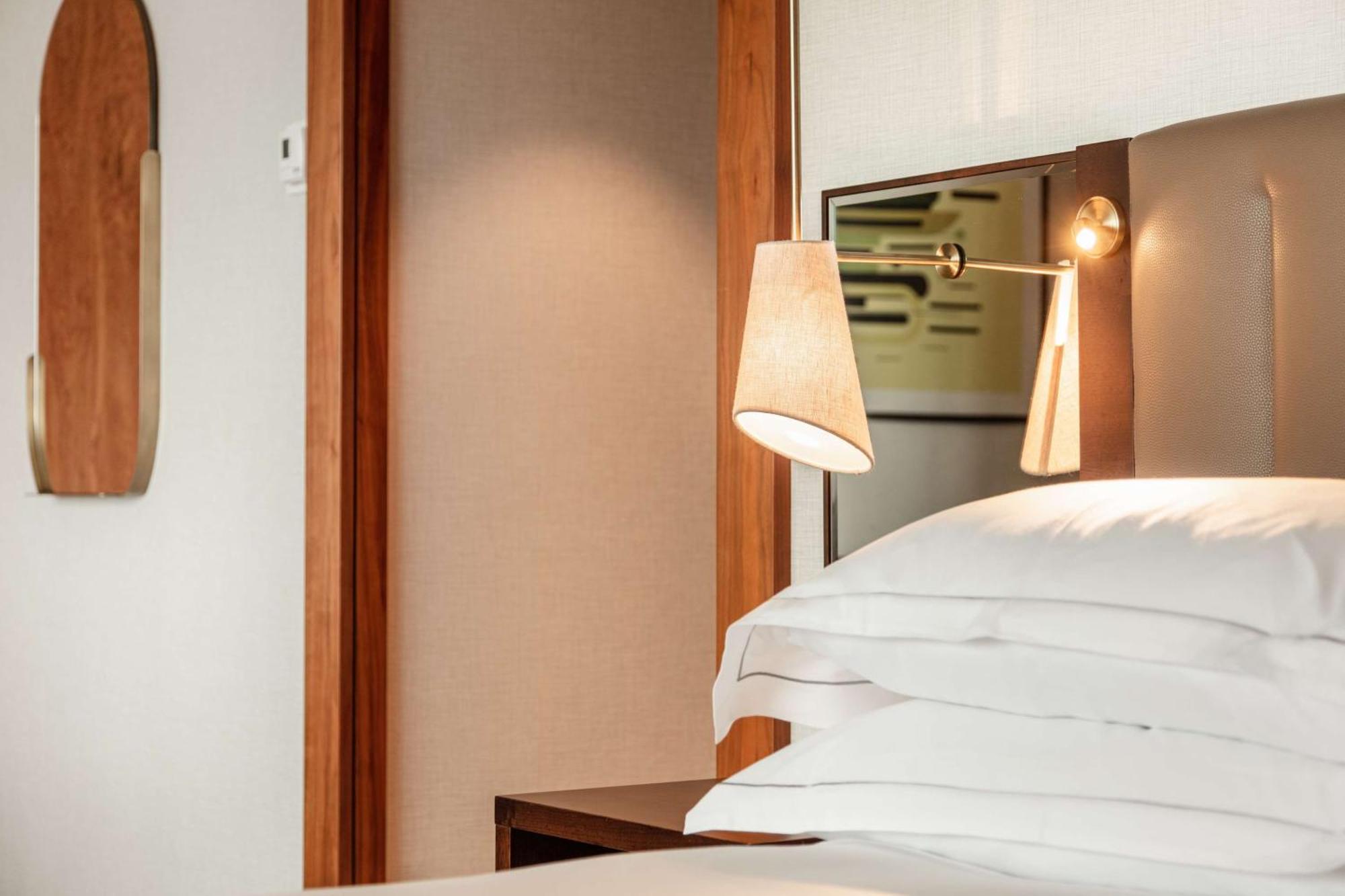 Hotel Hilton Amsterdam Esterno foto