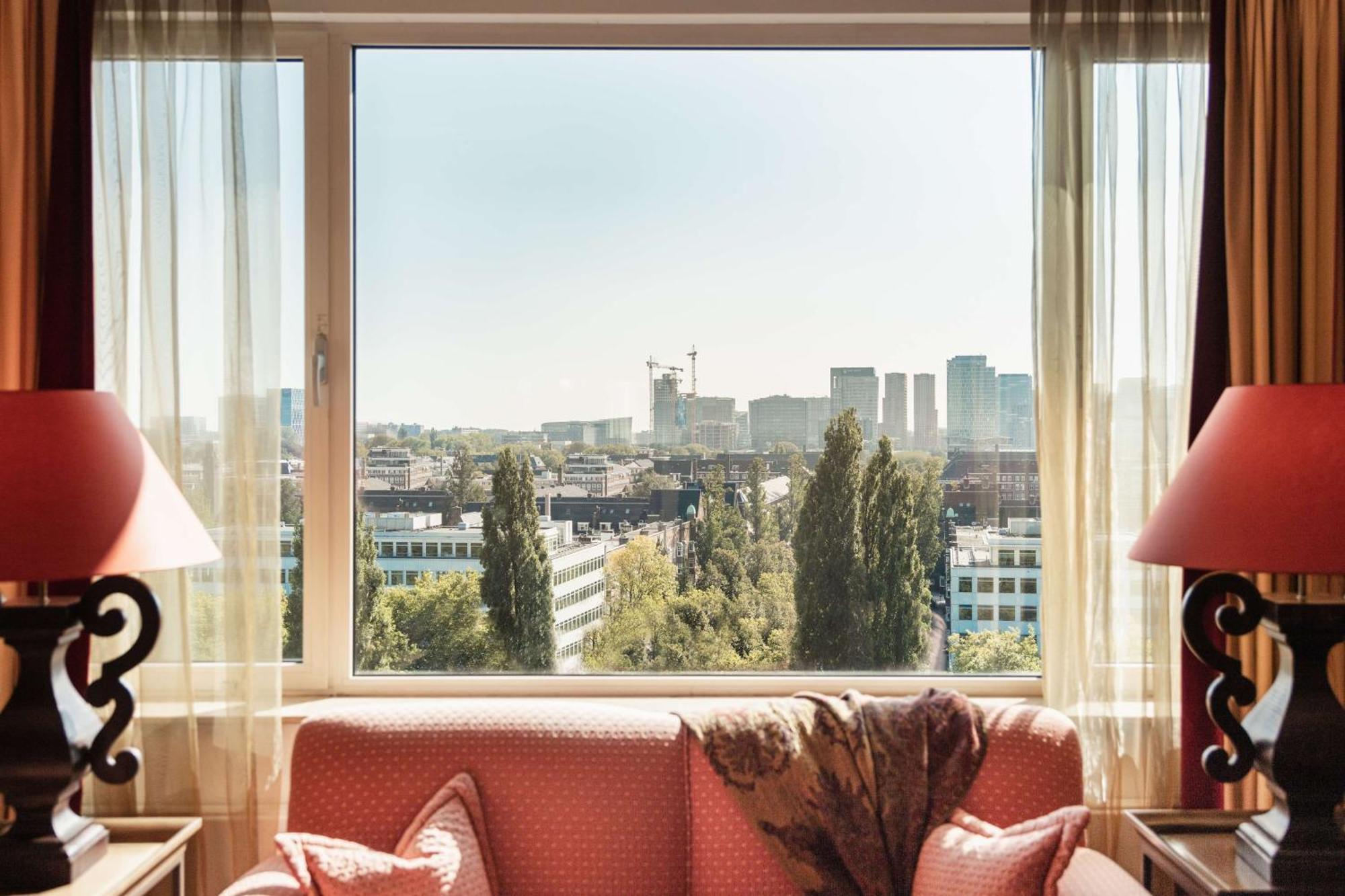 Hotel Hilton Amsterdam Esterno foto View from a room